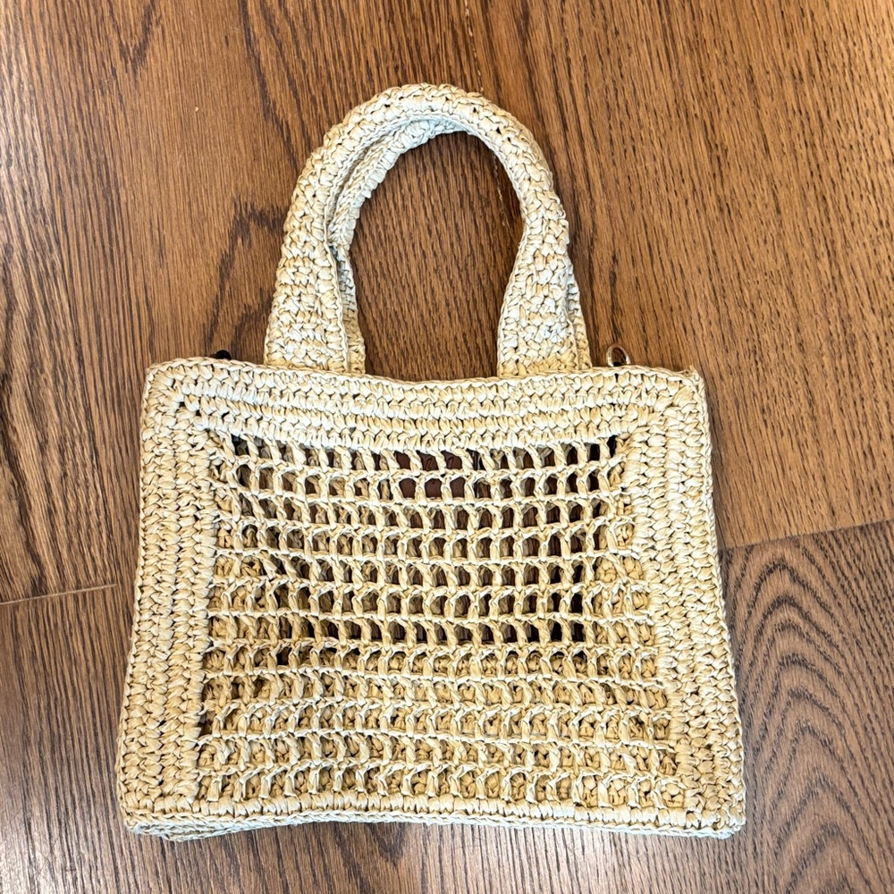Straw tote
